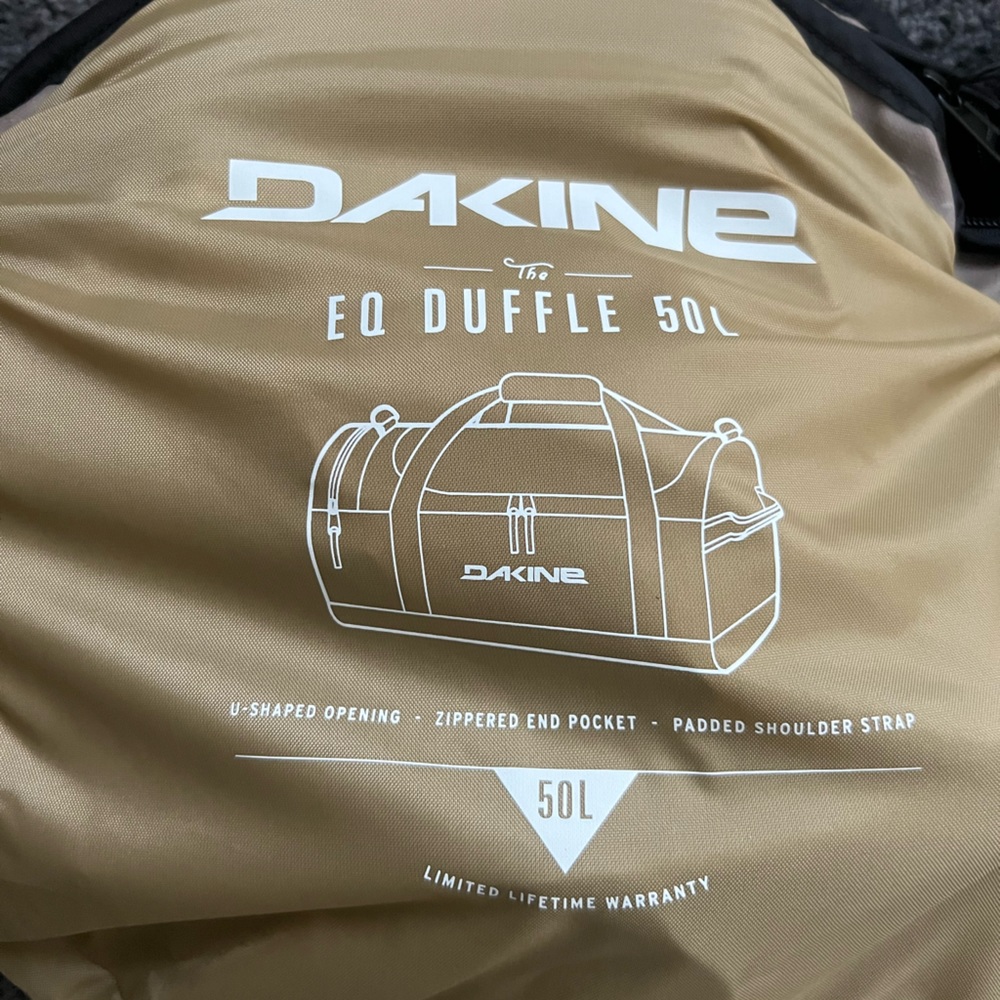DAKINE Duffle 50L brand new with tags